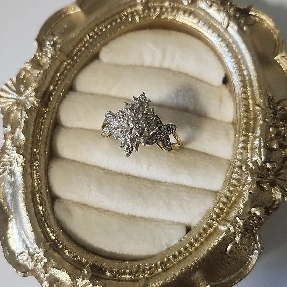 10K Gold Diamond Ring Size 10